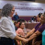 Proyectos de emprendimiento para mujeres empacadoras de camarón, anuncian Gobierno de Sinaloa y SADER.