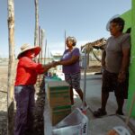 Entrega de apoyos en comunidades de Guasave afectadas por el incremento del nivel de la mareaSistema DIF Sinaloa.