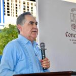 Con trabajo coordinado entre la UAS y el Ayuntamiento de Concordia, el Rector Jesús Madueña Molina inaugura nueva techumbre en la Preparatoria Concordia.
