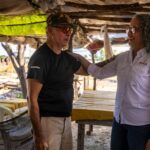 Estos apoyos representan fortaleza para nosotros: Don Emilio Ahumada, primer beneficiado por afectaciones de mar de fondo