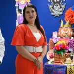 Honrar su memoria y mantener vivo su recuerdo! La Dirección de Construcción y Mantenimiento de la UAS instala un altar de muertos en memoria de sus colaboradores fallecidos.